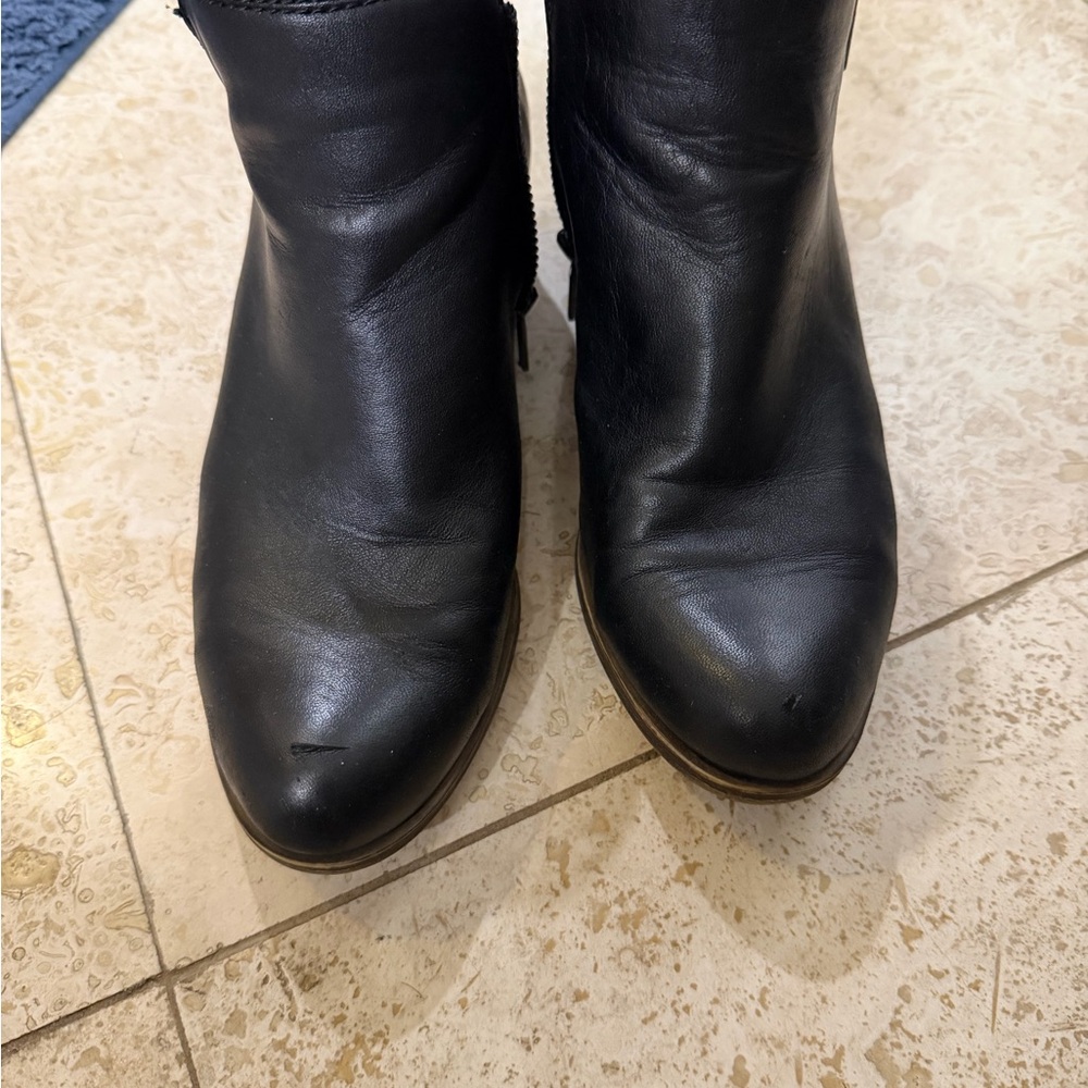 Lucky Brand Black Leather Ankle Booties